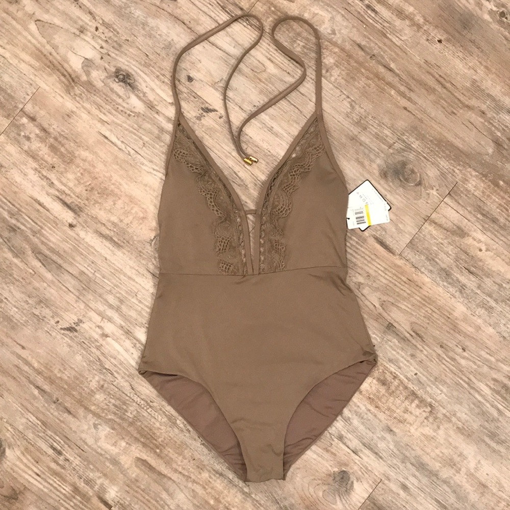 🆕NWT LAUNDRY by Shelli Segal